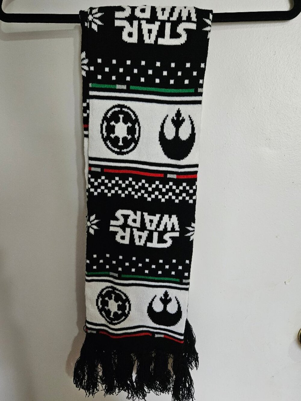 Disney Official Star Wars Winter Scarf